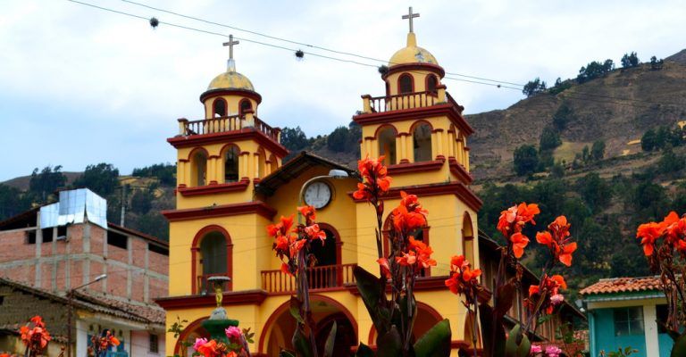 Pomabamba la Ciudad de los Cedros y hermosos paisajes.